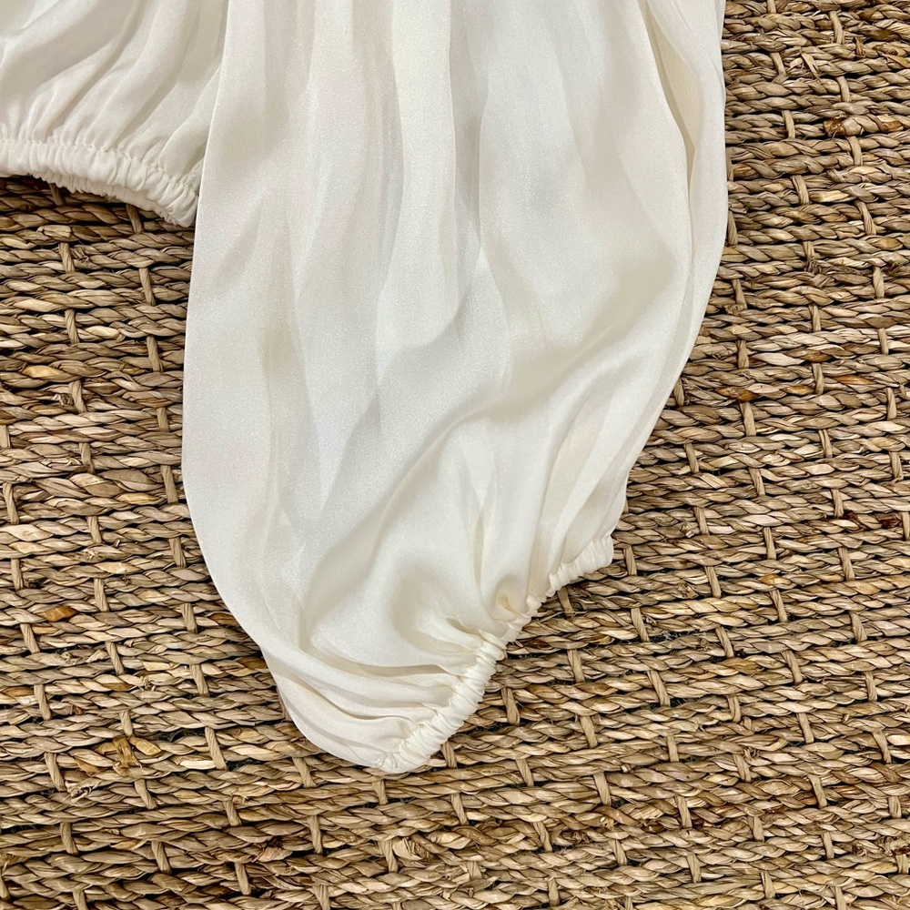 NWT ASTR - Wrap Front Blouse Pleated Satin Ivory‎ Long Sleeve Size XS - Picture 8 of 9